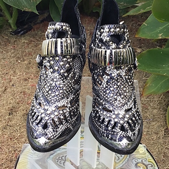 Jeffrey Campbell Black Calhoun Silver Studded Western Booties - Picture 6 of 16